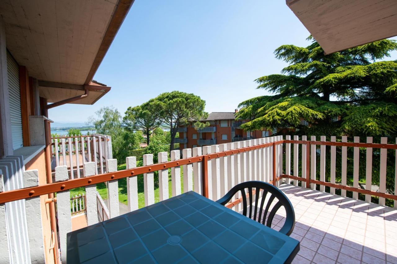 Appartamenti Francesco e Luisa Peschiera del Garda Esterno foto