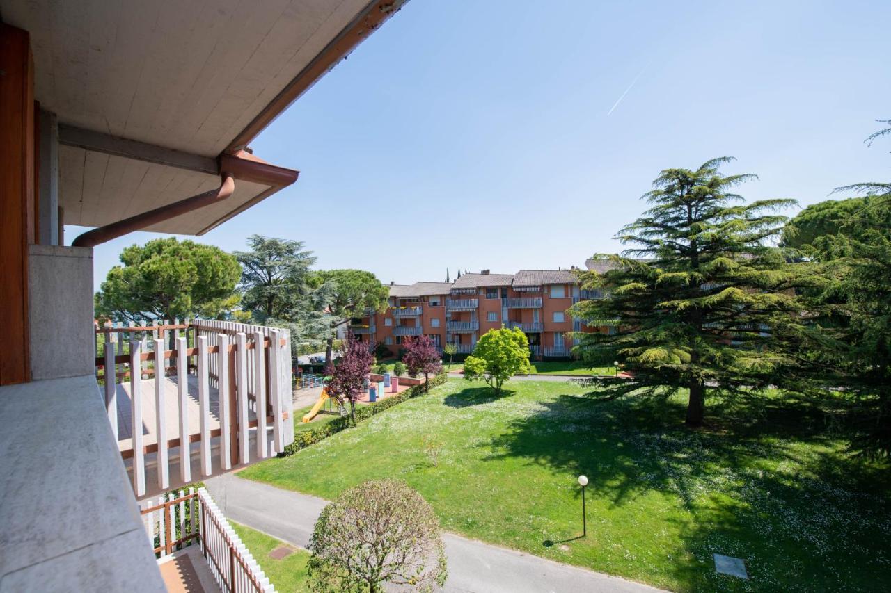 Appartamenti Francesco e Luisa Peschiera del Garda Esterno foto