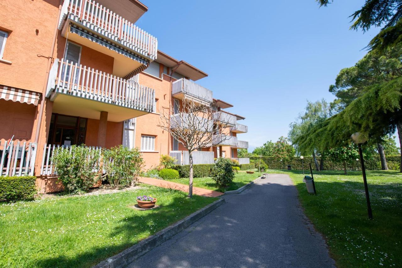 Appartamenti Francesco e Luisa Peschiera del Garda Esterno foto